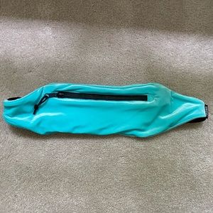 Blue Velvet crush Fanny pack